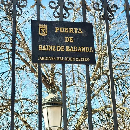 Retiro Park Lägenhet Madrid Exteriör bild